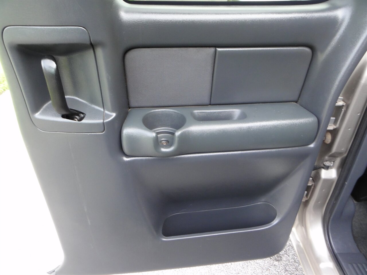 2001 Chevrolet Silverado 1500 LS Style side - Photo 41 - Deland, FL 32720
