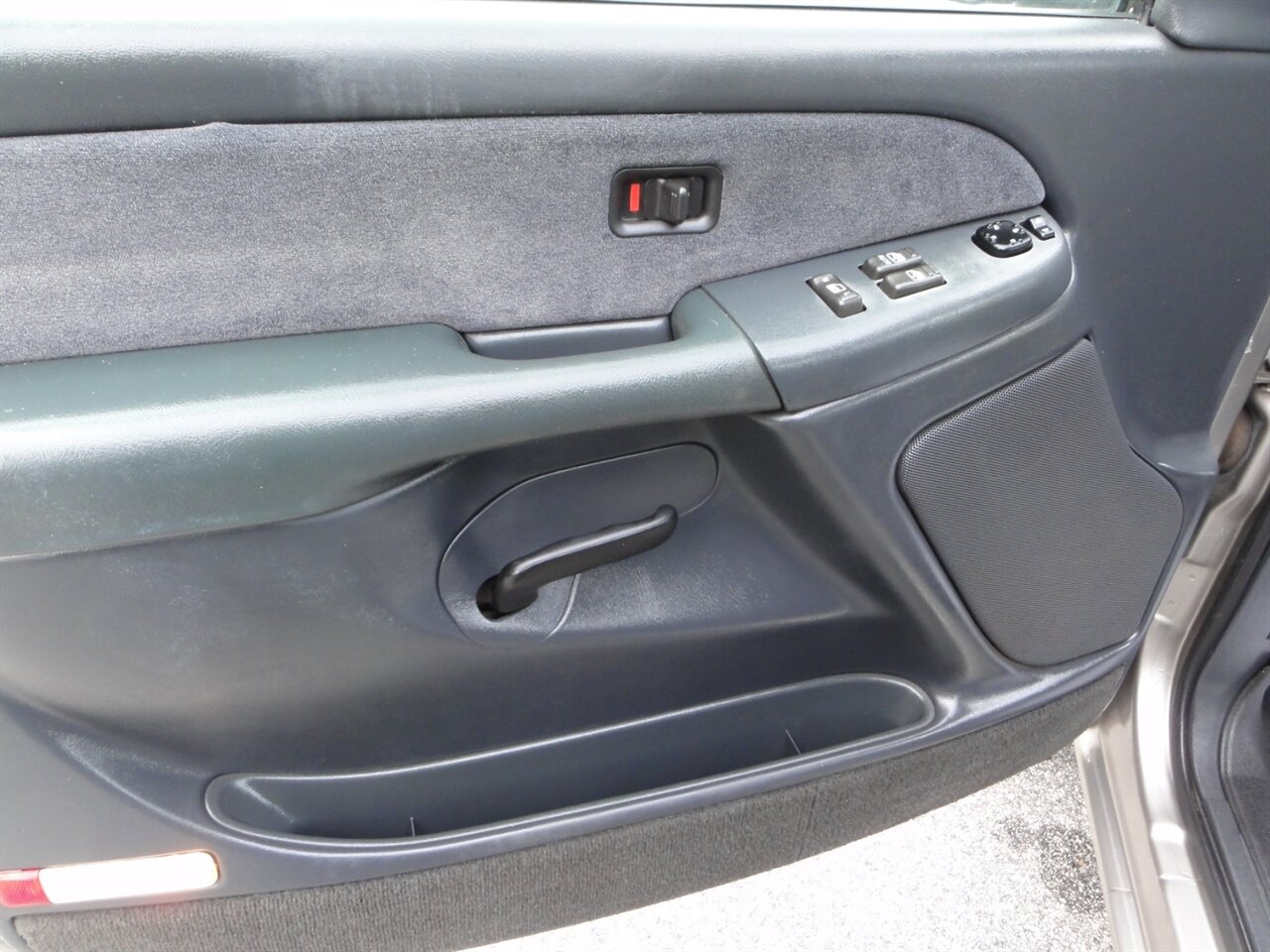 2001 Chevrolet Silverado 1500 LS Style side - Photo 35 - Deland, FL 32720