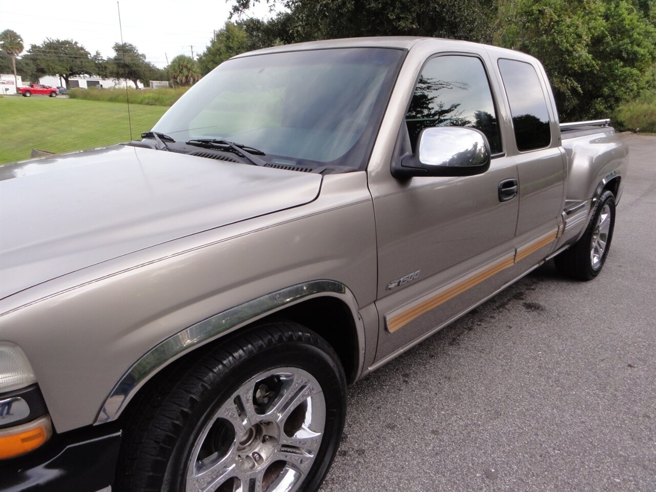 2001 Chevrolet Silverado 1500 LS Style side - Photo 9 - Deland, FL 32720