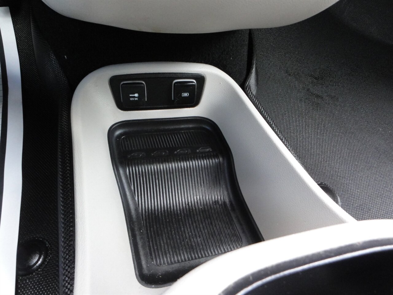 2020 Chrysler Pacifica Limited  Premium - Photo 61 - Deland, FL 32720