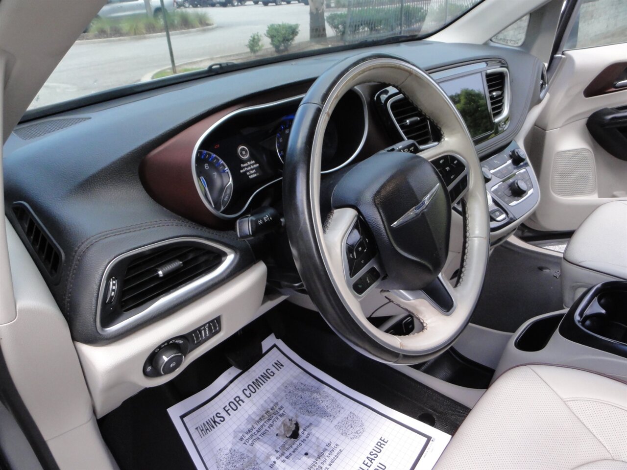 2020 Chrysler Pacifica Limited  Premium - Photo 31 - Deland, FL 32720