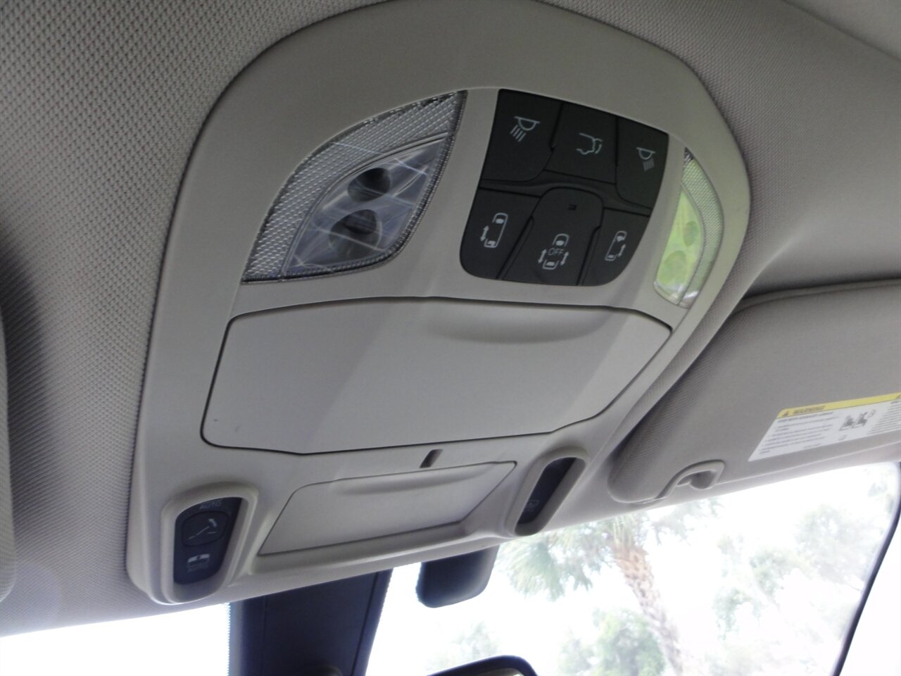 2020 Chrysler Pacifica Limited  Premium - Photo 65 - Deland, FL 32720