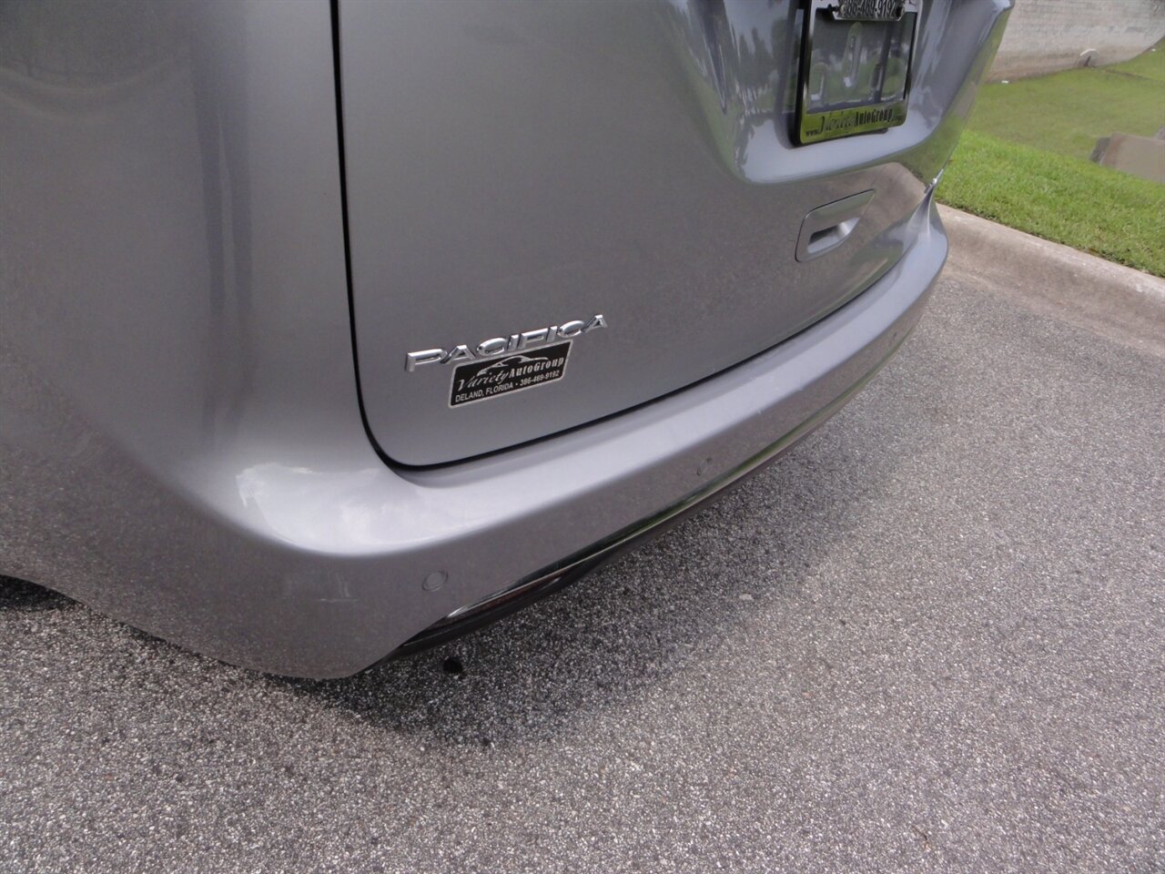2020 Chrysler Pacifica Limited  Premium - Photo 22 - Deland, FL 32720
