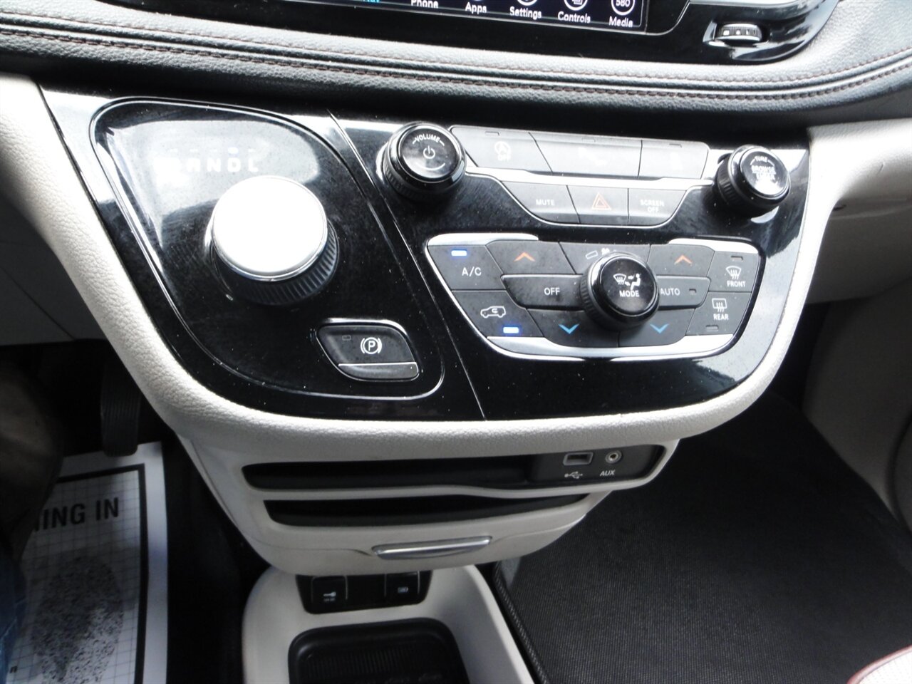 2020 Chrysler Pacifica Limited  Premium - Photo 59 - Deland, FL 32720