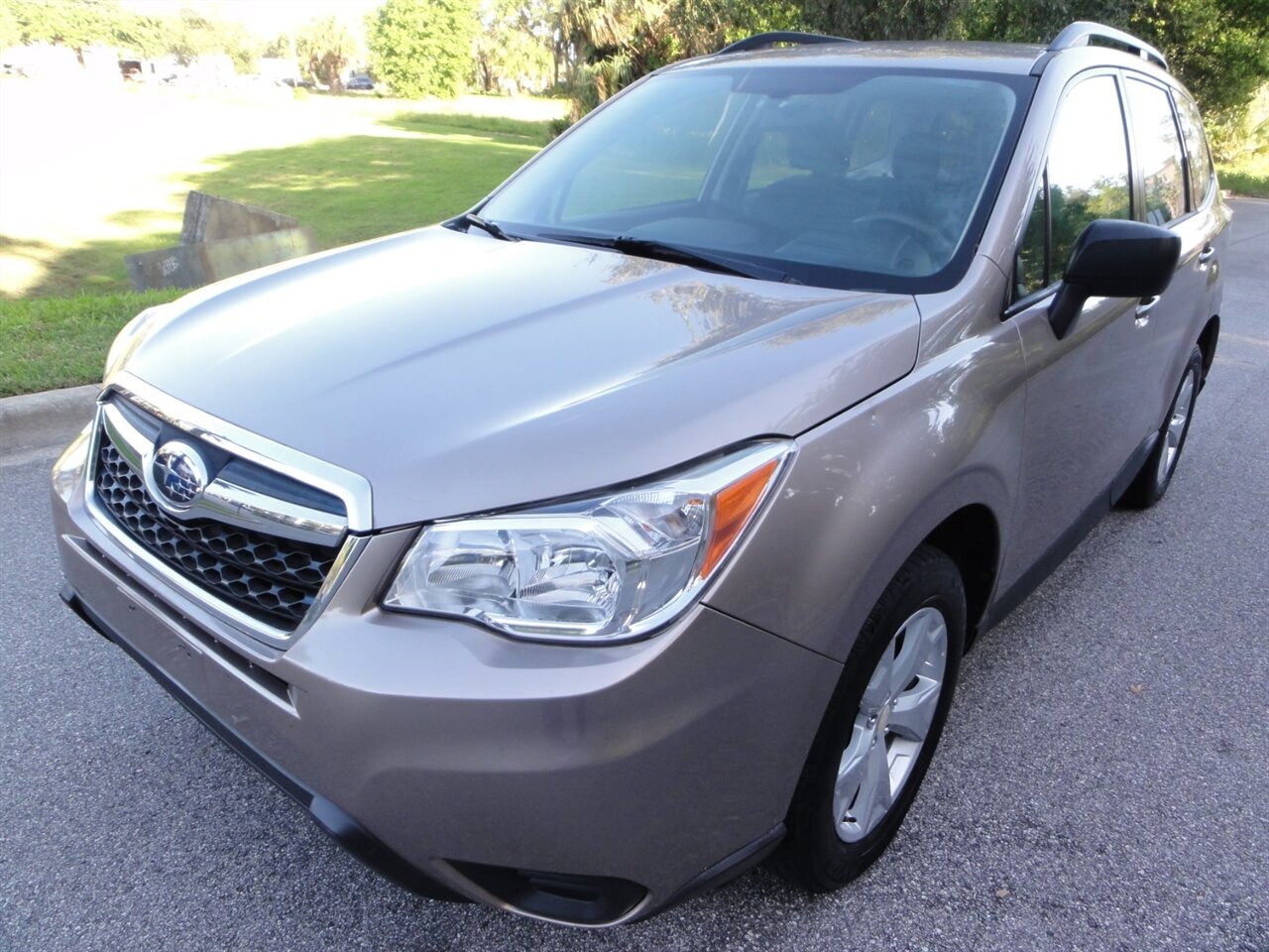2015 Subaru Forester 2.5i Premium - Photo 2 - Deland, FL 32720