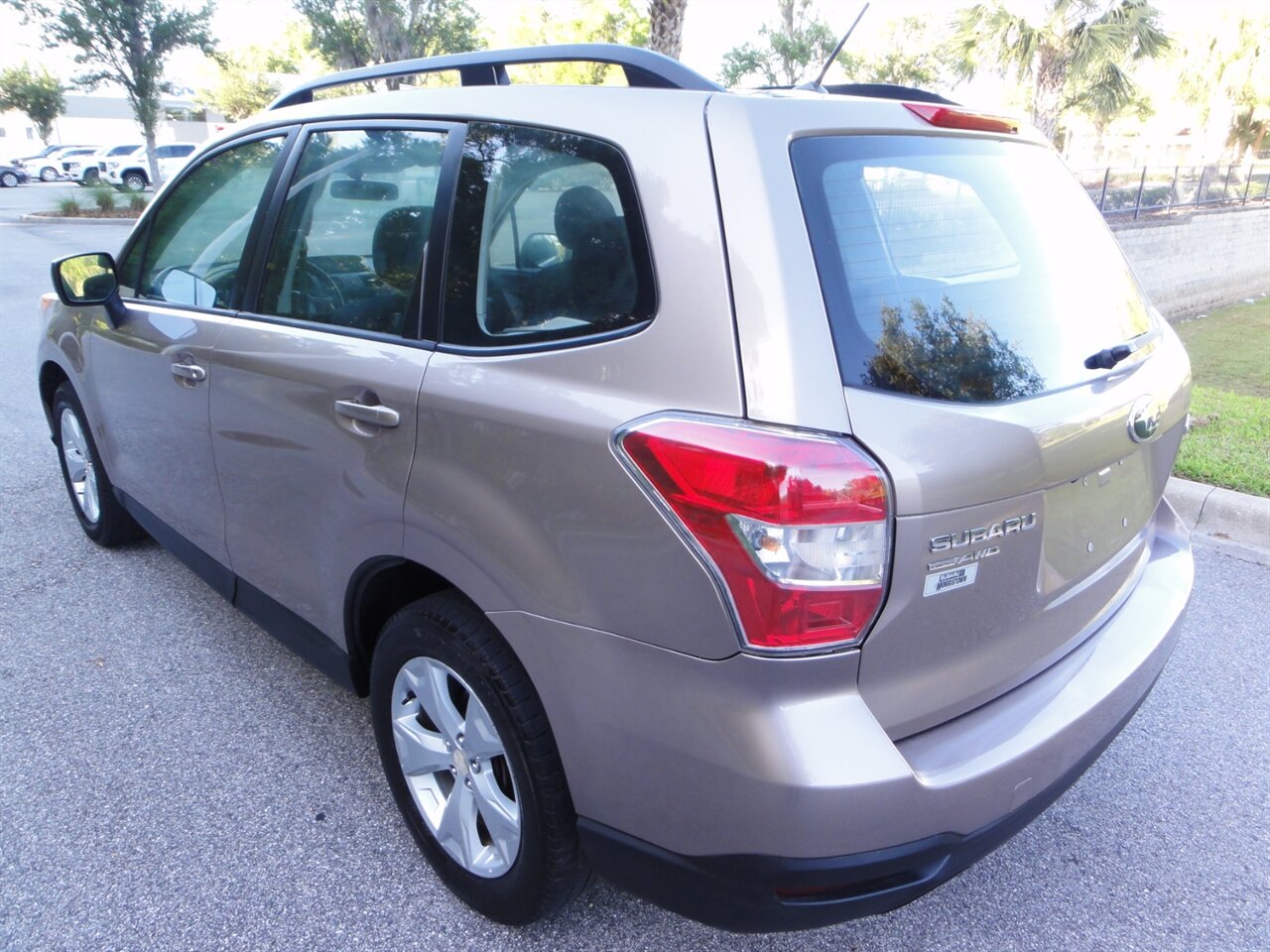 2015 Subaru Forester 2.5i Premium - Photo 4 - Deland, FL 32720