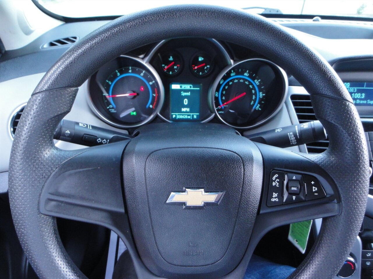 2013 Chevrolet Cruze LS Auto - Photo 42 - Deland, FL 32720