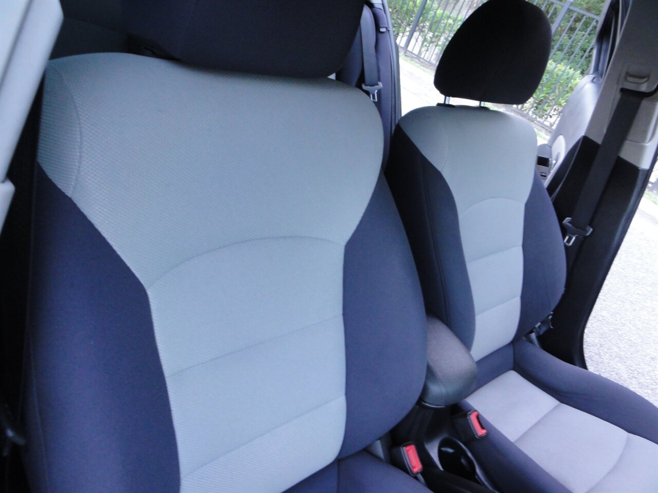2013 Chevrolet Cruze LS Auto - Photo 37 - Deland, FL 32720