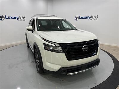 2023 Nissan Pathfinder Platinum   - Photo 2 - Austin, TX 78753