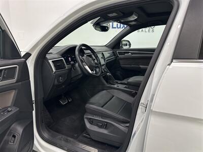 2021 Volkswagen Atlas Cross Sport 3.6L V6 SEL R-Line   - Photo 10 - Austin, TX 78753