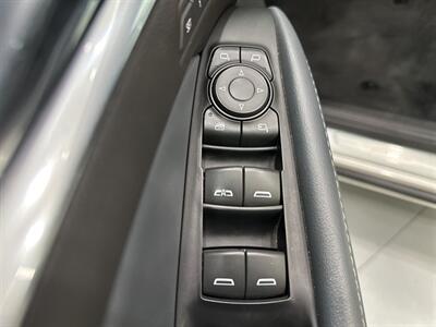 2022 Buick Enclave Premium Group   - Photo 32 - Austin, TX 78753