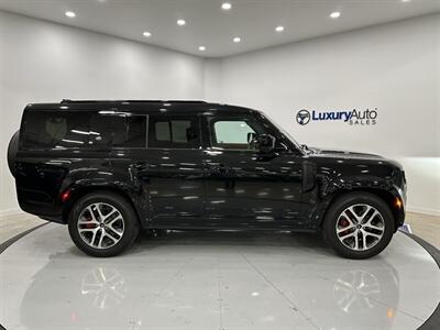 2023 Land Rover Defender X   - Photo 5 - Austin, TX 78753