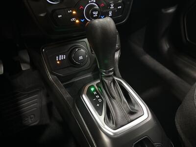 2023 Jeep Renegade Latitude   - Photo 28 - Austin, TX 78753