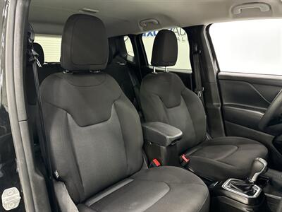 2023 Jeep Renegade Latitude   - Photo 14 - Austin, TX 78753