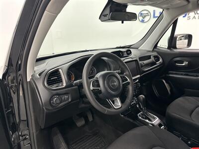 2023 Jeep Renegade Latitude   - Photo 10 - Austin, TX 78753