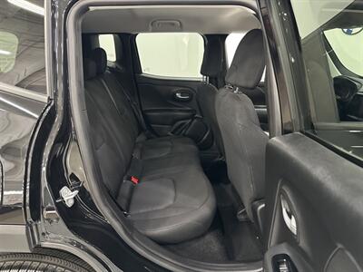 2023 Jeep Renegade Latitude   - Photo 15 - Austin, TX 78753