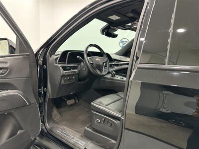 2023 Cadillac Escalade ESV Sport   - Photo 10 - Austin, TX 78753