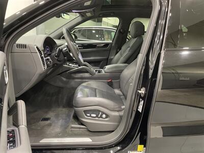 2021 Porsche Cayenne   - Photo 10 - Austin, TX 78753