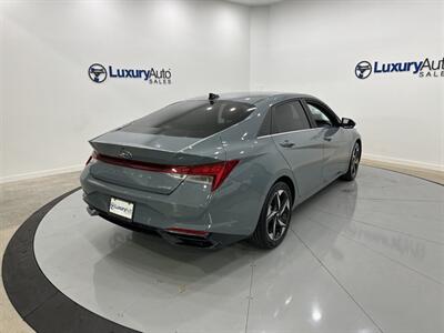 2023 Hyundai ELANTRA Limited   - Photo 6 - Austin, TX 78753