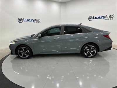 2023 Hyundai ELANTRA Limited   - Photo 4 - Austin, TX 78753