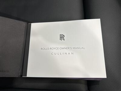 2023 Rolls-Royce Black Badge Cullinan Black Badge   - Photo 91 - Austin, TX 78753