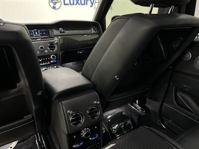 2023 Rolls-Royce Black Badge Cullinan Black Badge   - Photo 44 - Austin, TX 78753