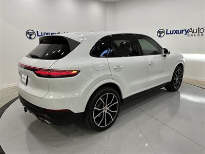 2021 Porsche Cayenne S   - Photo 8 - Austin, TX 78753