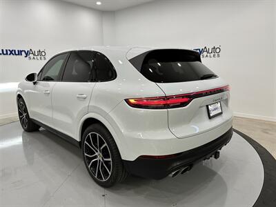 2021 Porsche Cayenne S   - Photo 6 - Austin, TX 78753