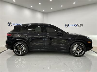 2019 Porsche Cayenne Turbo   - Photo 5 - Austin, TX 78753