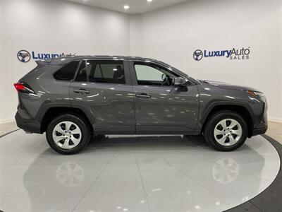 2023 Toyota RAV4 LE   - Photo 5 - Austin, TX 78753