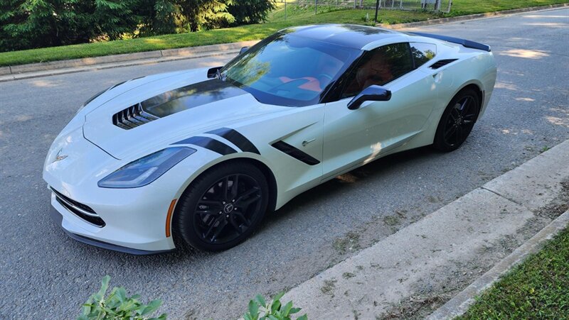 2014 Chevrolet Corvette Stingray Z51   - Photo 1 - Manassas, VA 20112