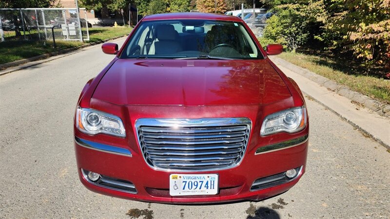 2014 Chrysler 300   - Photo 8 - Manassas, VA 20112