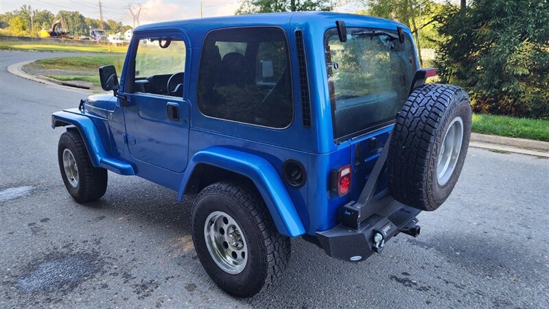 1997 Jeep Wrangler SE   - Photo 5 - Manassas, VA 20112