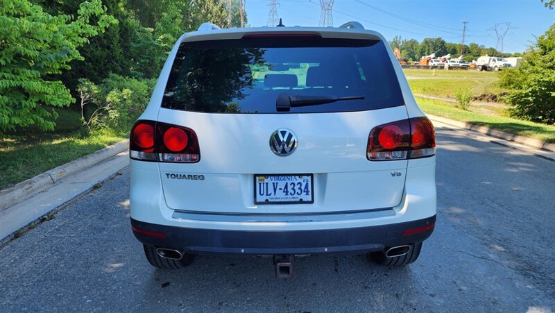 2008 Volkswagen Touareg 2 V8 FSI   - Photo 6 - Manassas, VA 20112