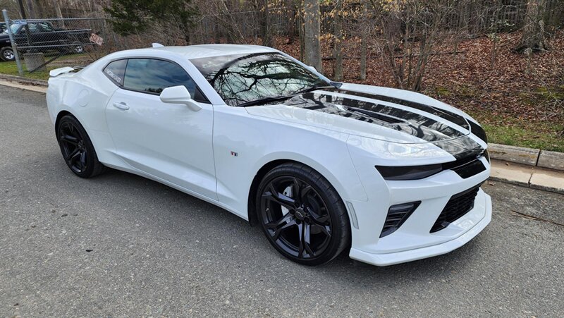 2016 Chevrolet Camaro 2SS   - Photo 3 - Manassas, VA 20112