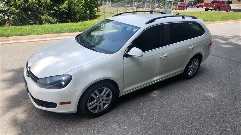 2013 Volkswagen Jetta SportWagen TDI   - Photo 1 - Manassas, VA 20112