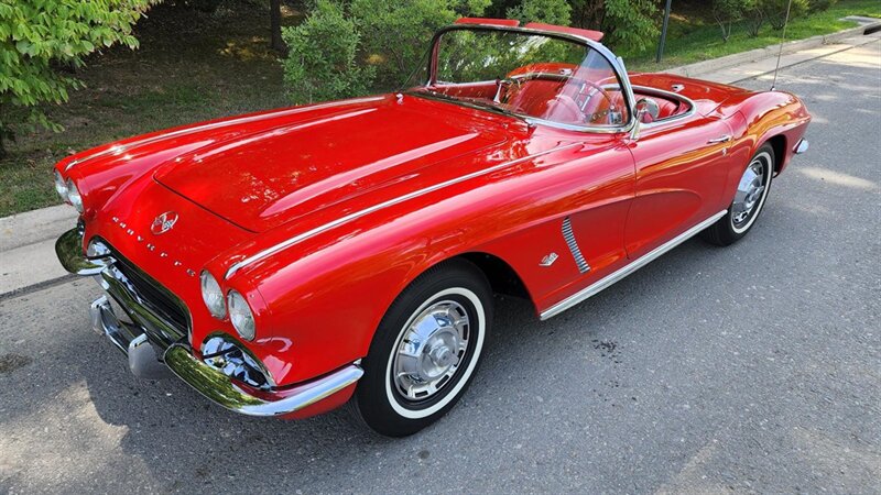 1962 Chevrolet Corvette Fuelie   - Photo 1 - Manassas, VA 20112