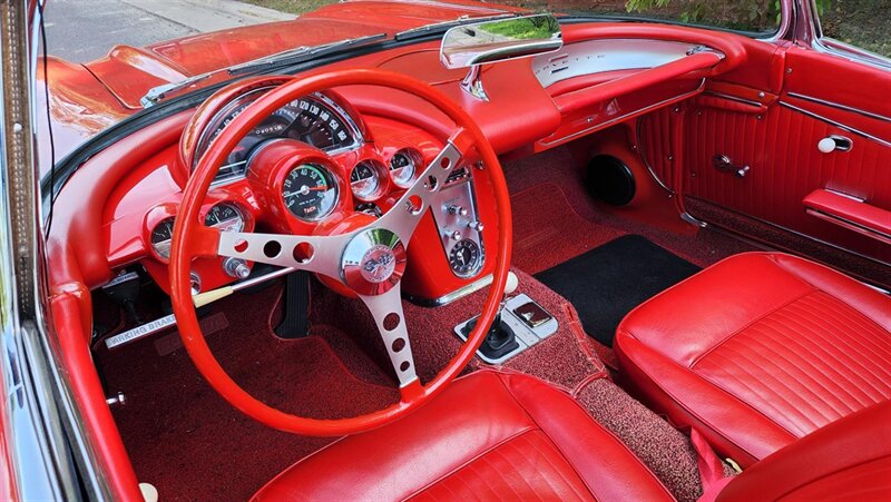 1962 Chevrolet Corvette Fuelie   - Photo 14 - Manassas, VA 20112