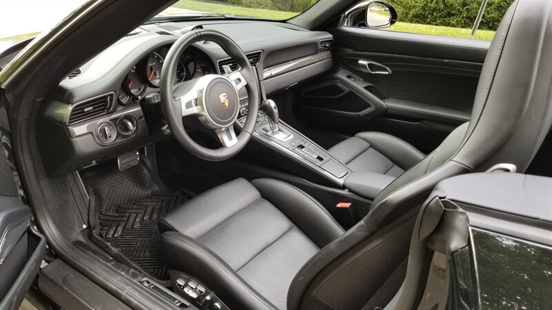 2016 Porsche 911 Turbo S   - Photo 26 - Manassas, VA 20112