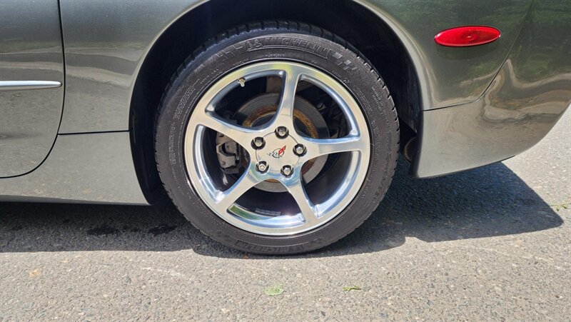 2003 Chevrolet Corvette   - Photo 10 - Manassas, VA 20112