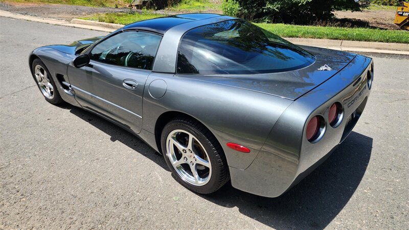 2003 Chevrolet Corvette   - Photo 5 - Manassas, VA 20112