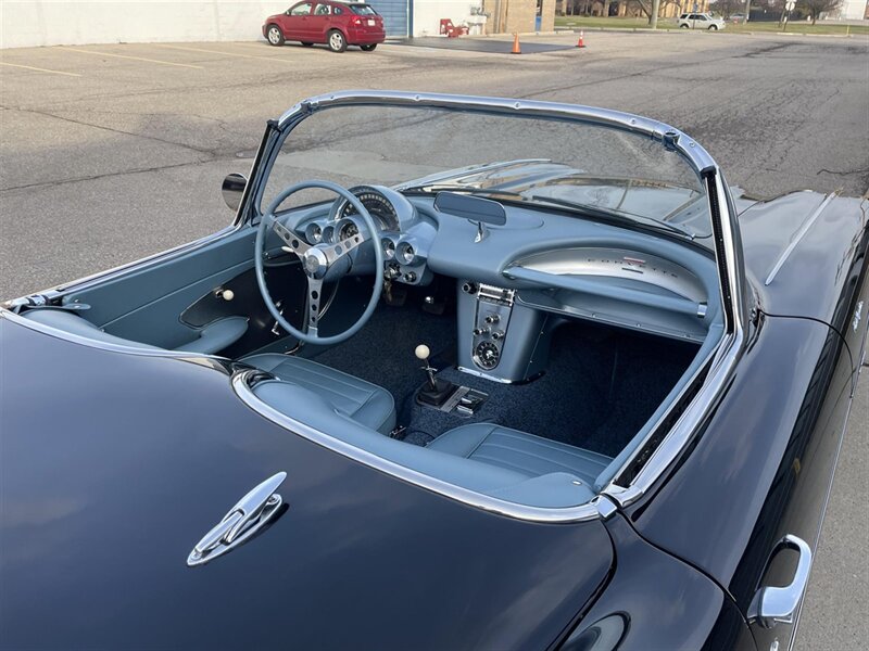 1959 Chevrolet Corvette   - Photo 3 - Manassas, VA 20112