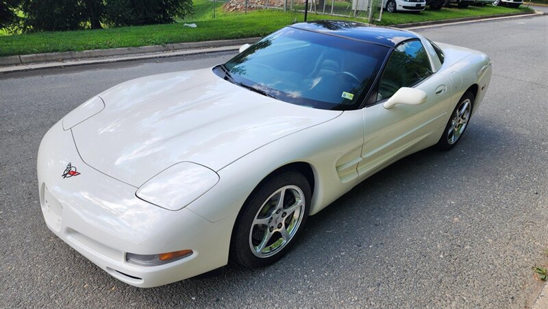 2001 Chevrolet Corvette   - Photo 7 - Manassas, VA 20112