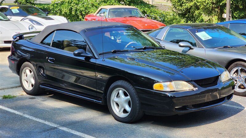 1995 Ford Mustang GT   - Photo 1 - Manassas, VA 20112