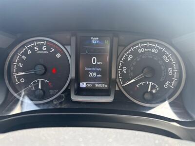 2021 Toyota Tacoma TRD Off-Road   - Photo 11 - Roosevelt, UT 84066