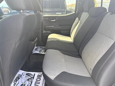 2021 Toyota Tacoma TRD Off-Road   - Photo 17 - Roosevelt, UT 84066