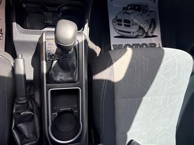 2021 Toyota Tacoma TRD Off-Road   - Photo 13 - Roosevelt, UT 84066