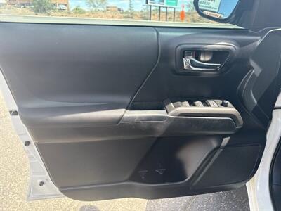 2021 Toyota Tacoma TRD Off-Road   - Photo 7 - Roosevelt, UT 84066