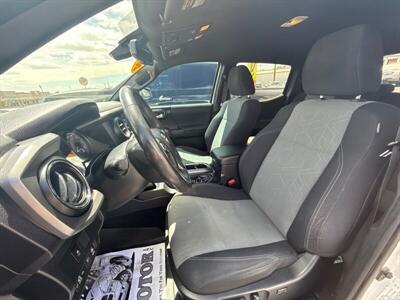 2021 Toyota Tacoma TRD Off-Road   - Photo 8 - Roosevelt, UT 84066