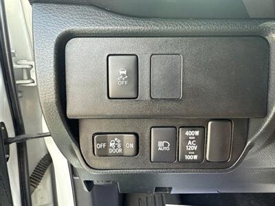 2021 Toyota Tacoma TRD Off-Road   - Photo 9 - Roosevelt, UT 84066